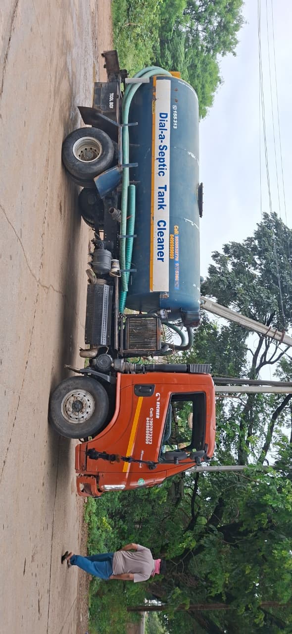 High Capacity Septic Pumping Truck